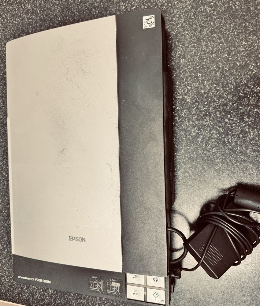 Scanner “Epson Perfection V200 fhoto”