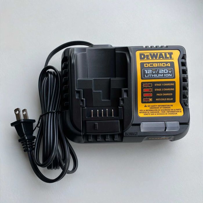 Нова зарядка Dewalt DCB1104 110w - USA