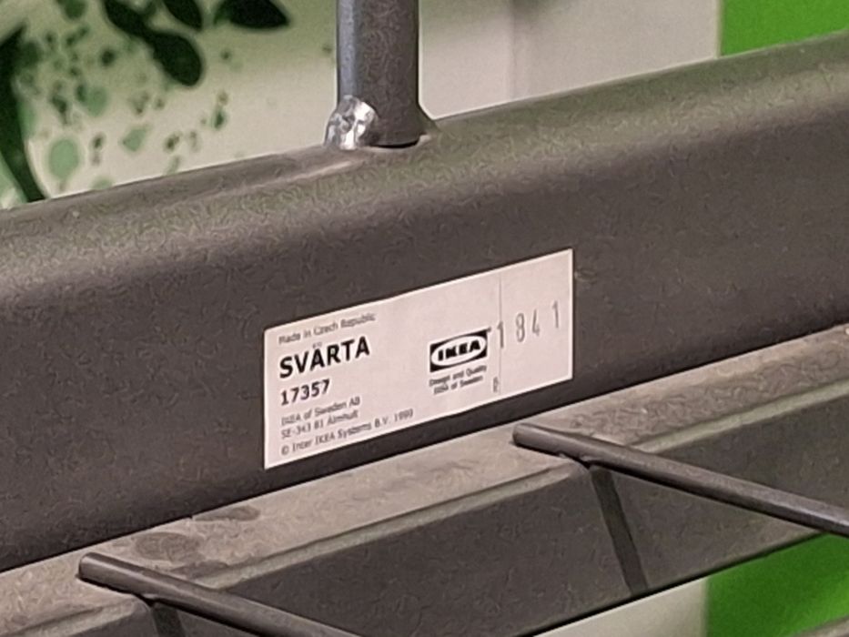 Łóżko piętrowe z biurkiem