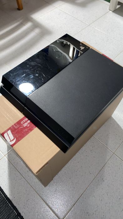 PLAYSTATION 4 500gb + comando
