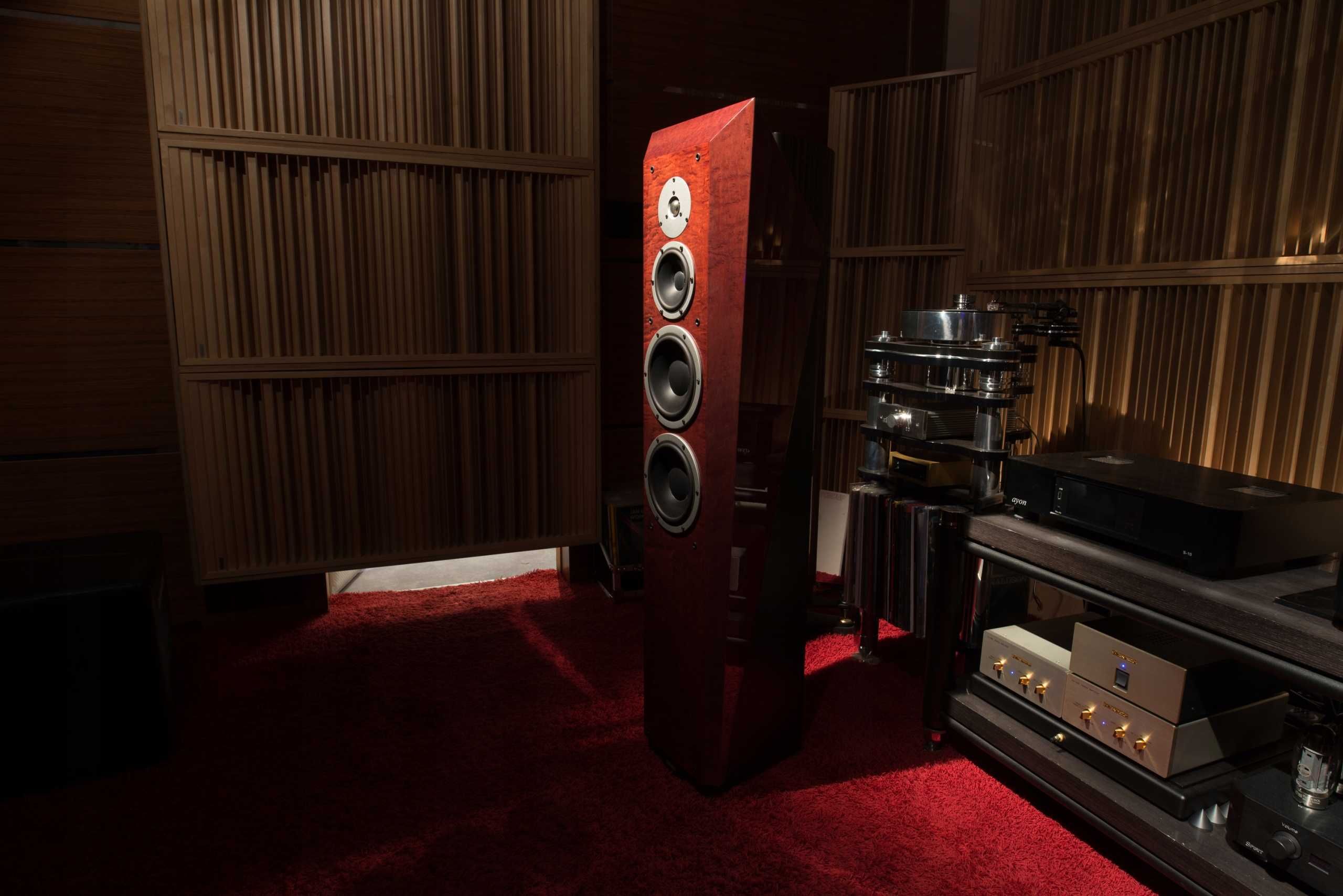 Dynaudio Sapphire 30th