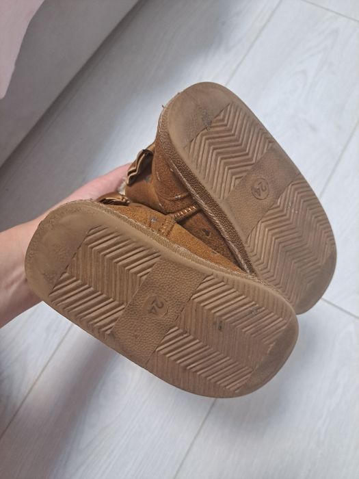 Чоботи зимові 24 р.