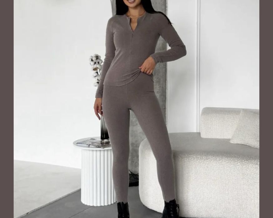 Жіночий термо костюм двійка, різні кольори