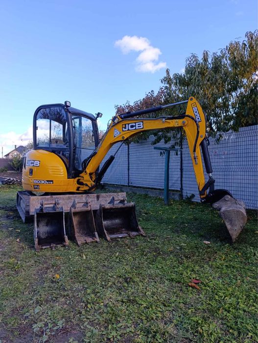 Продам міні екскаватор JCB