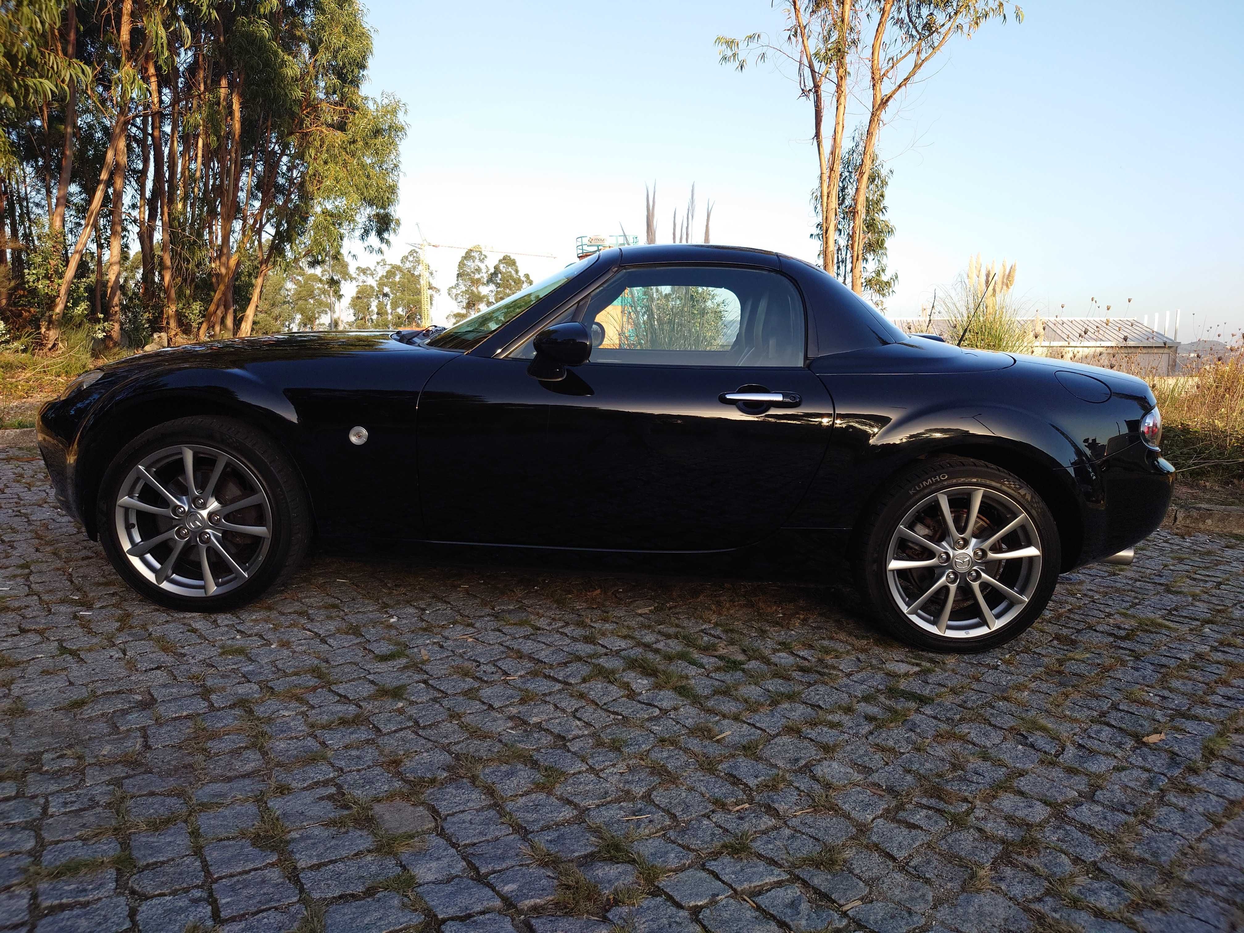 Mazda MX-5 2.0 MZR Niseko Roadster Coupe