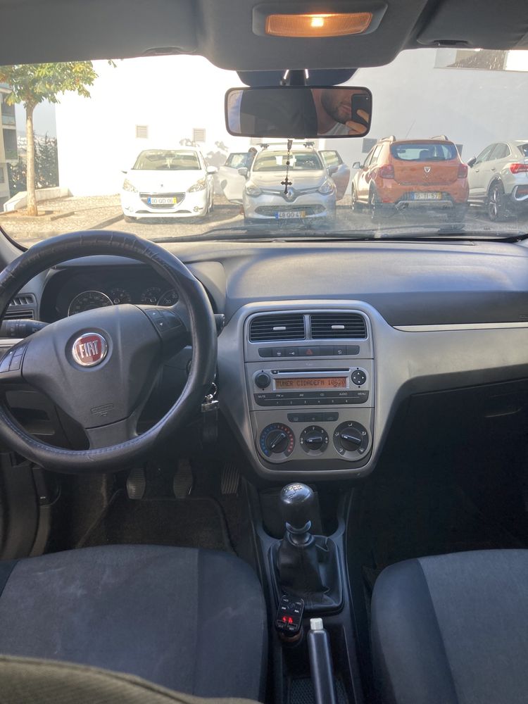 Carro Fiat Punto