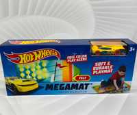 Ігровий коврик з машинкою Hot Wheels Megamat