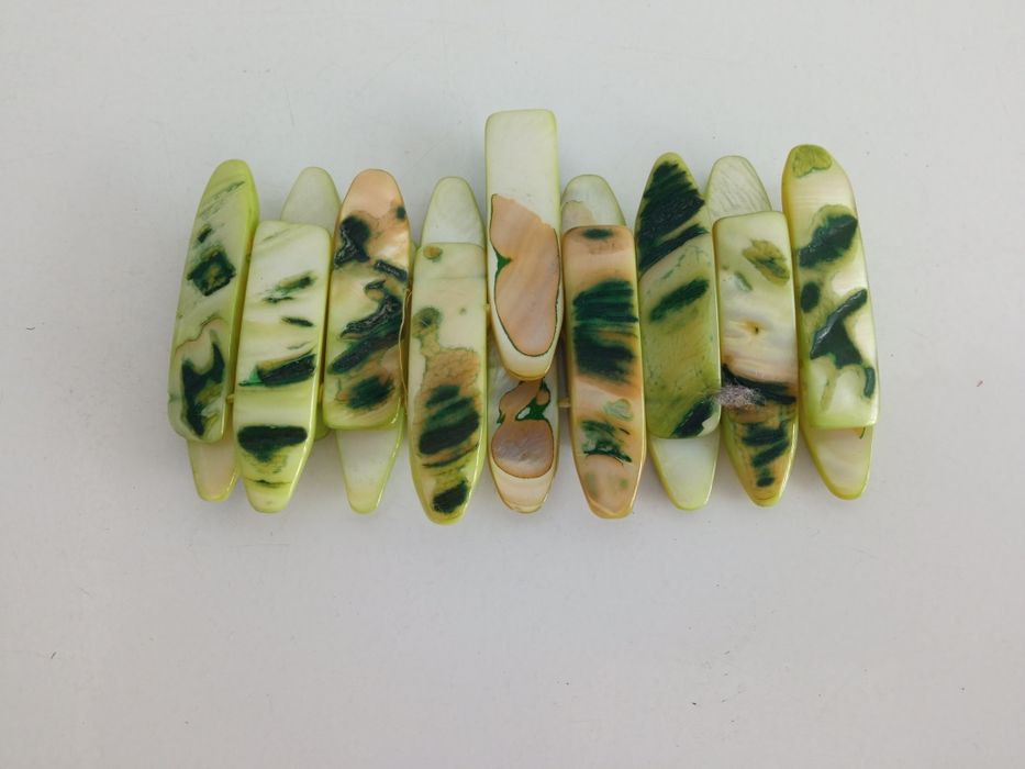 Pulseiras ajustáveis ao seu pulso - tons de verde; roxo e lilás