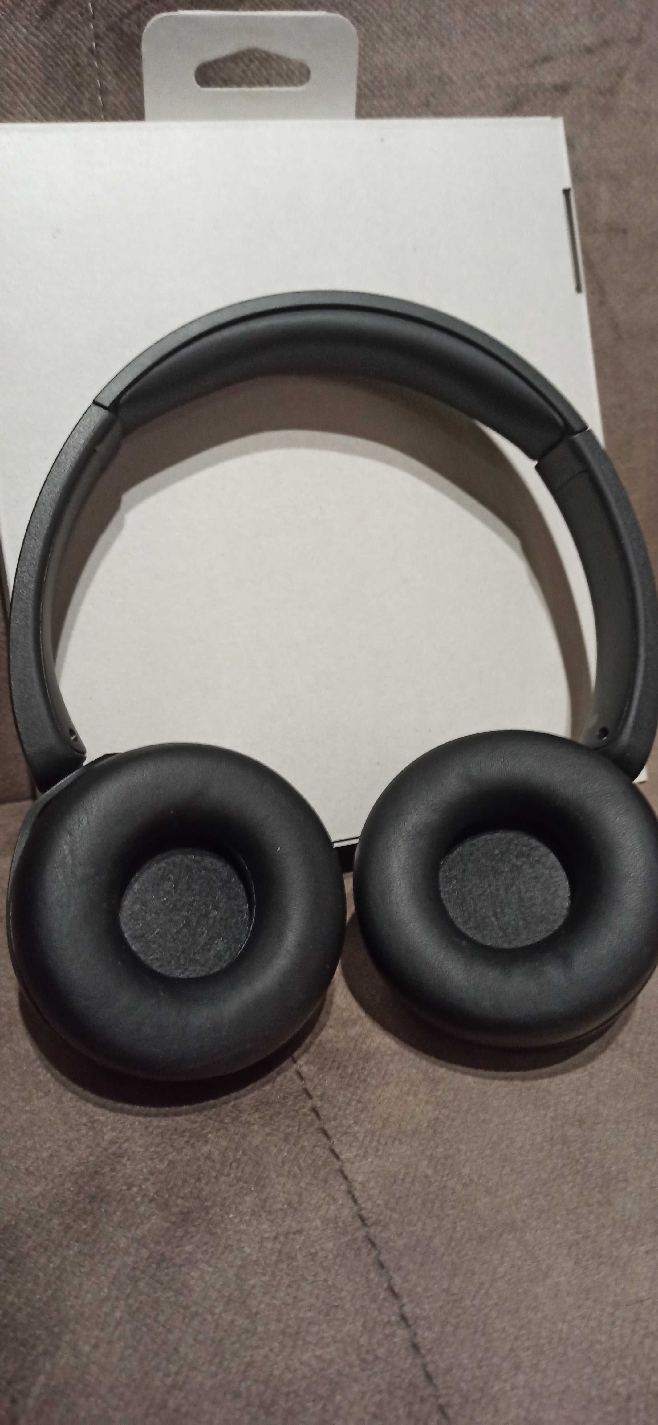 Bezprzewodowe słuchawki nauszne SONY WH-CH520