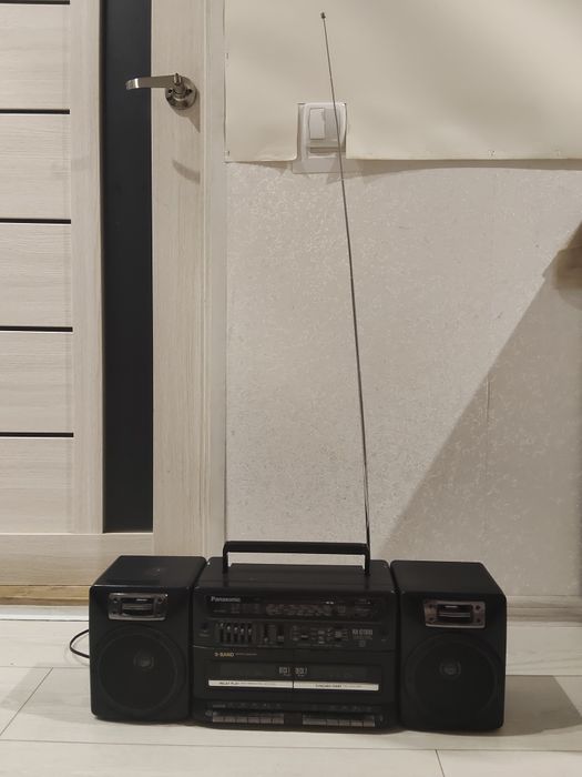 Магнитофон Panasonic