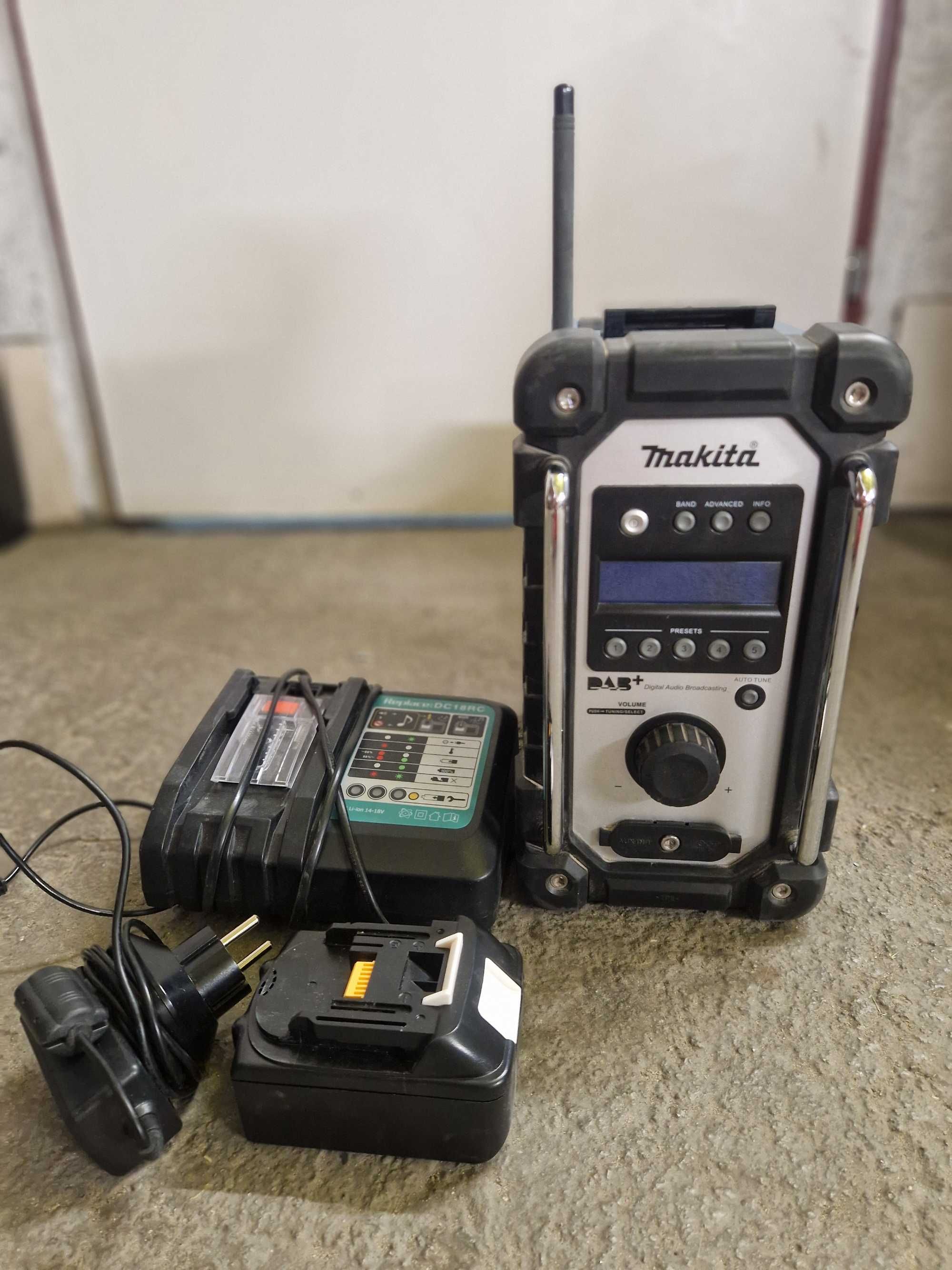 Radio budowlane makita