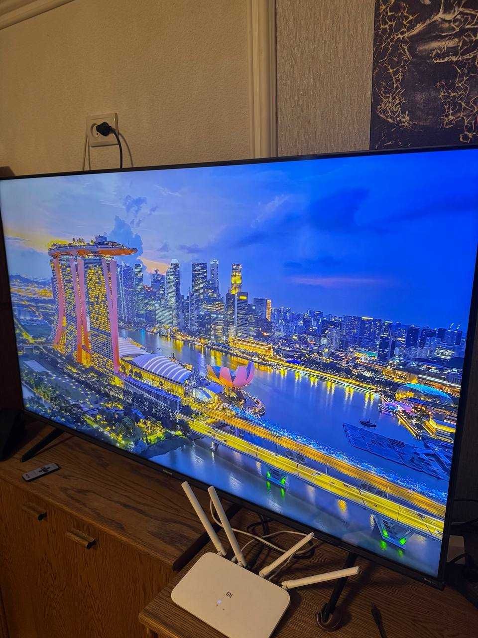 Телевізор Hisense 55E7HQ (55 дюймів)