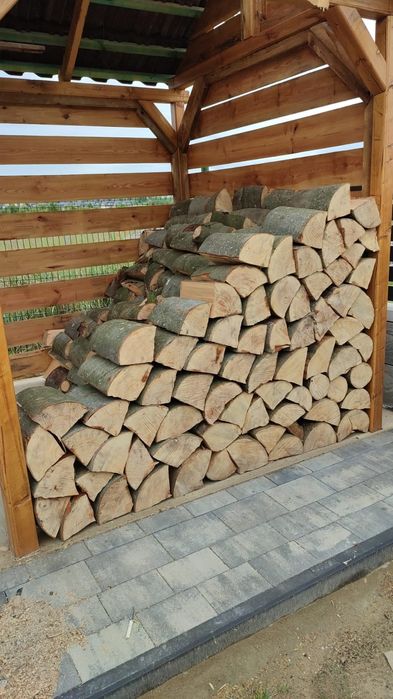 Drewno kominkowe opałowe liściaste