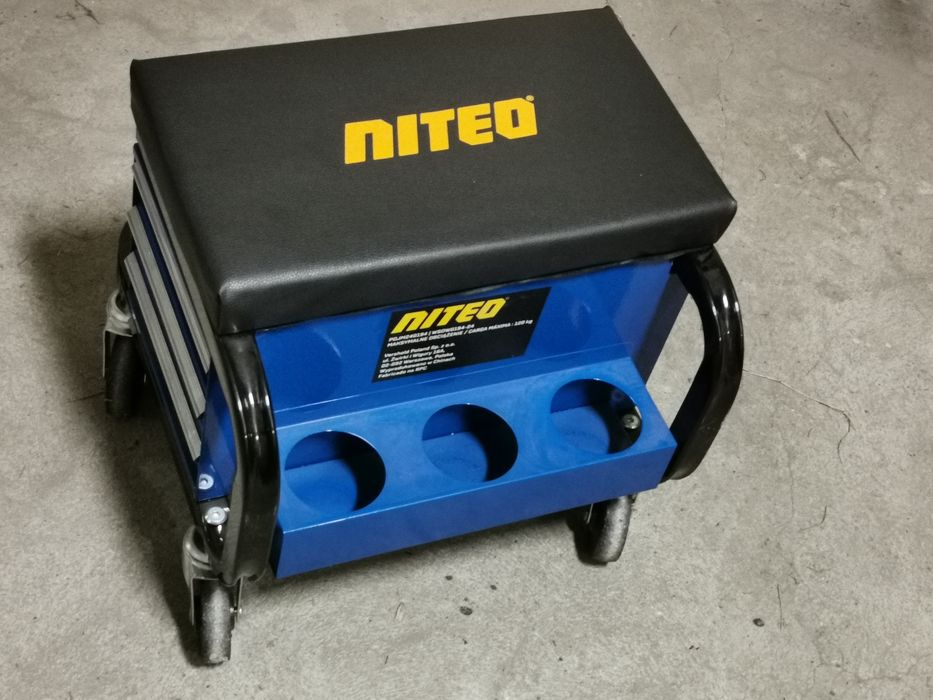 Taboret warsztatowy z szufladami 37 x 38 x 40 cm NITEO TOOLS