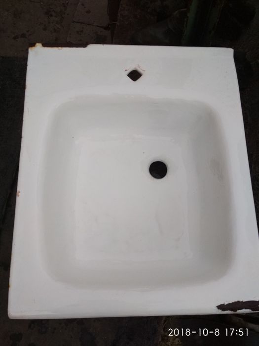 Раковина чугунная