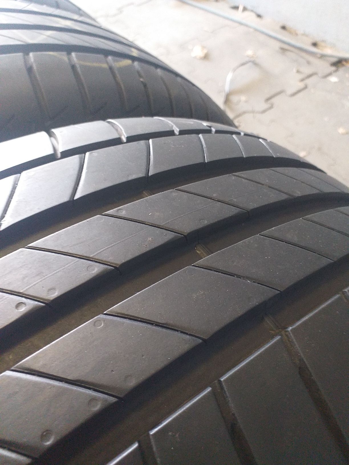 Opony 215/50R18 Bridgestone Turanza 2022r Super stan