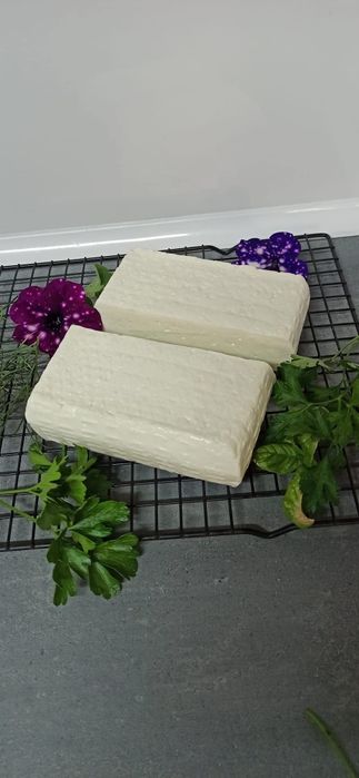Kozie sery, ser kozi twaróg, typu feta
