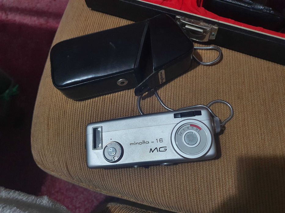 Maquina Fotográfica Minolta 16 MG