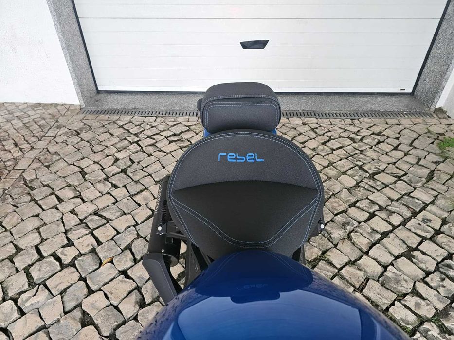 Honda REBEL CMX 1100 com 135 kms de Maio deste ano impecável