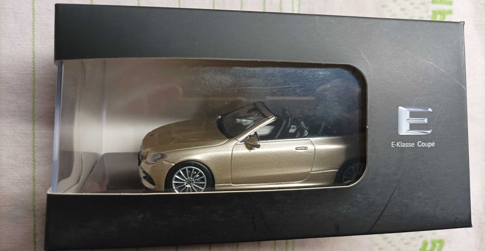 1:43 Mercedes miniaturas