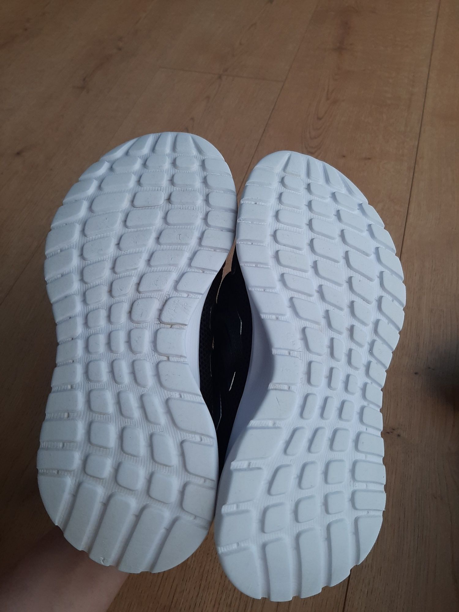 Buty Adidas Tensaur r. 35