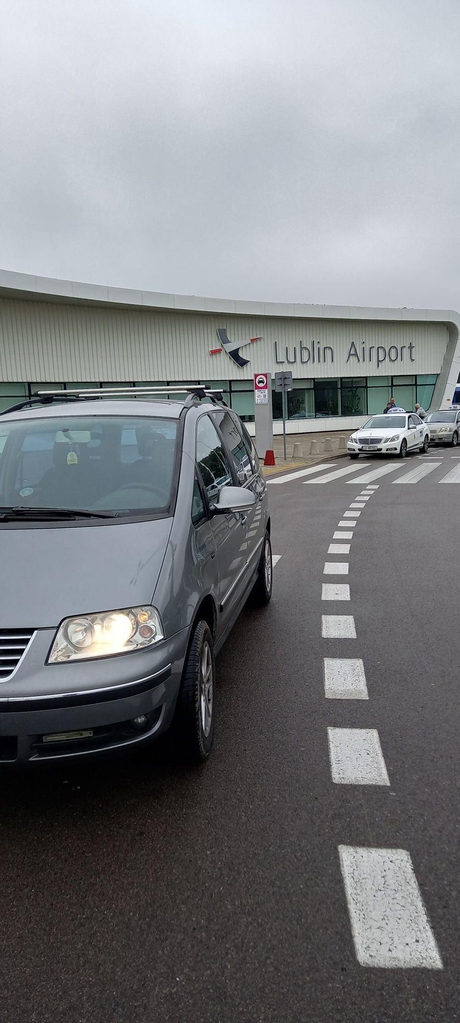 Usługi Transportowe  Bagażówka  przeprowacki w kraju i zagranicą