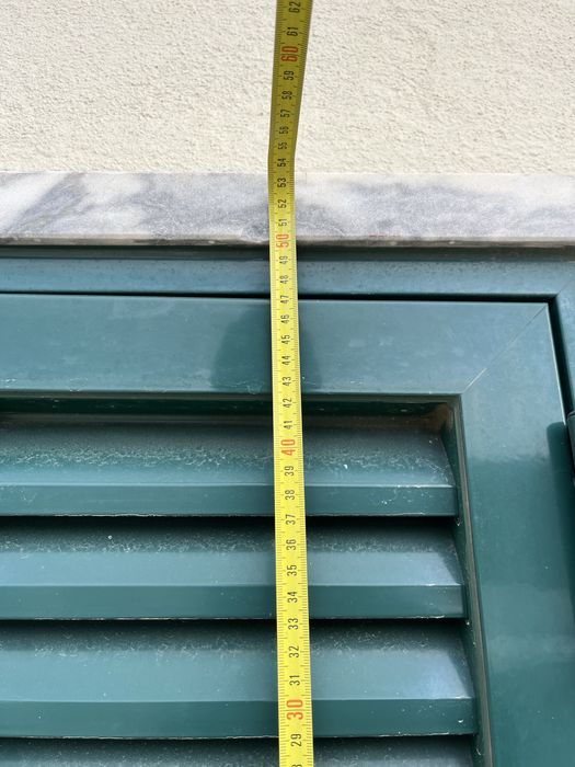 Portada de janela verde