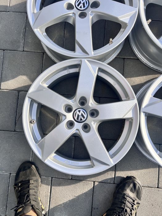 Felgi ALUminiowe 16'' 5x100 VW SEAT SKODA