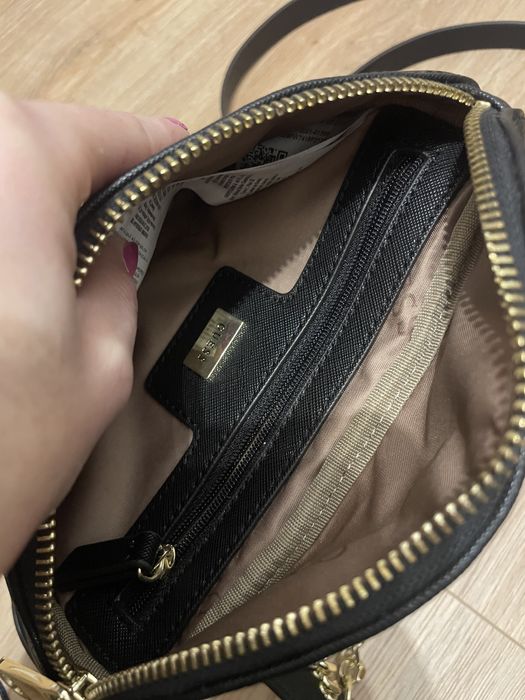 Nerka saszetka Guess