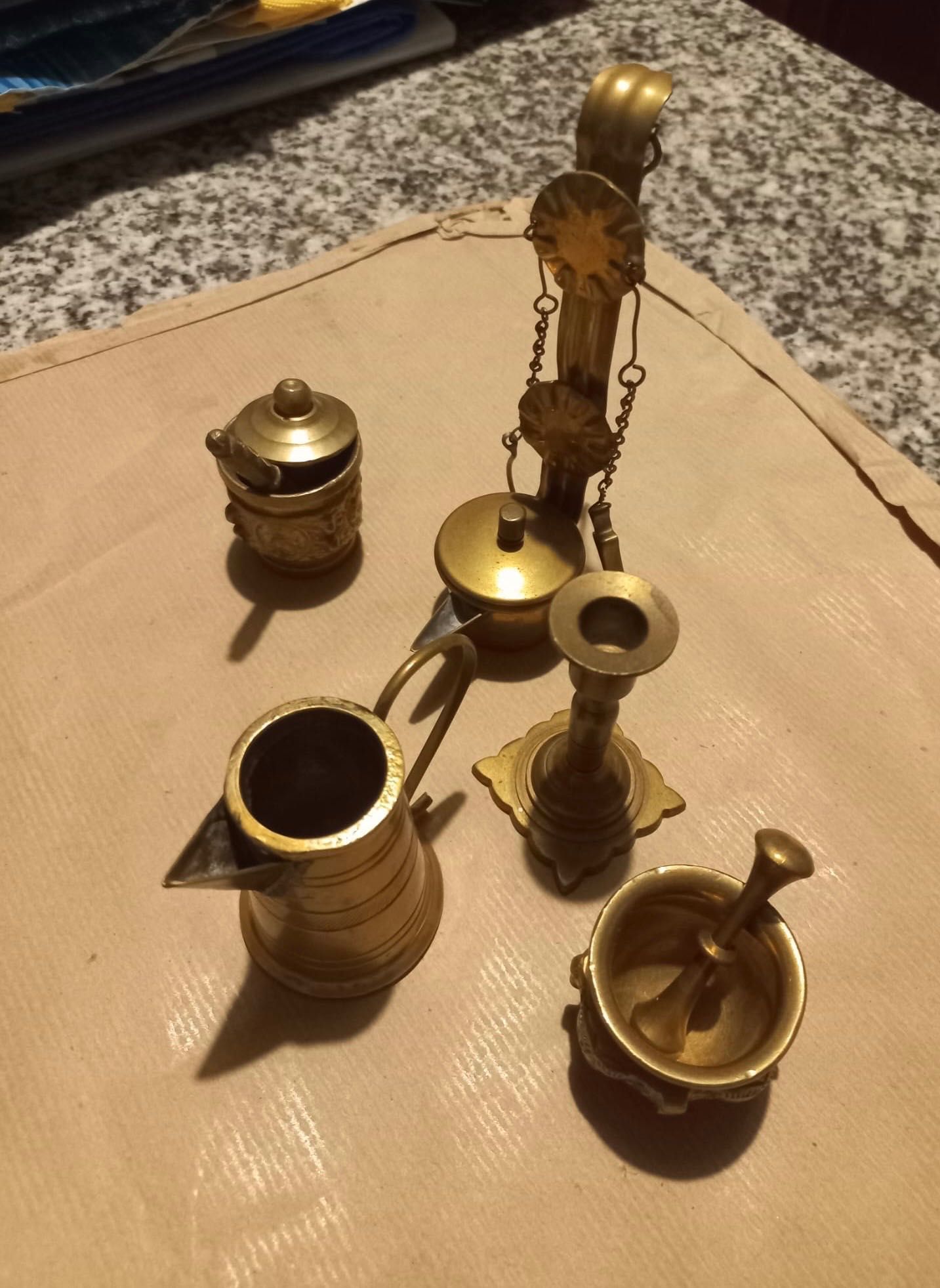 Conjunto de 5 peças douradas
