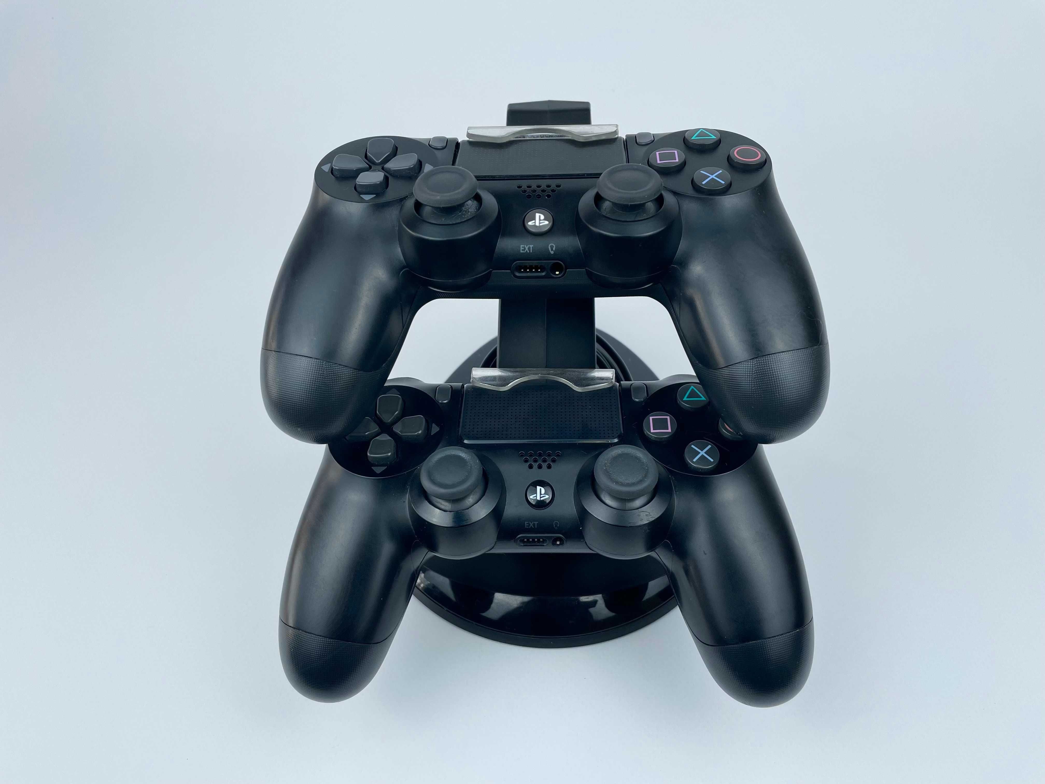 Двійна зарядна станція для геймпадів PlayStation 4 Dualshock 4