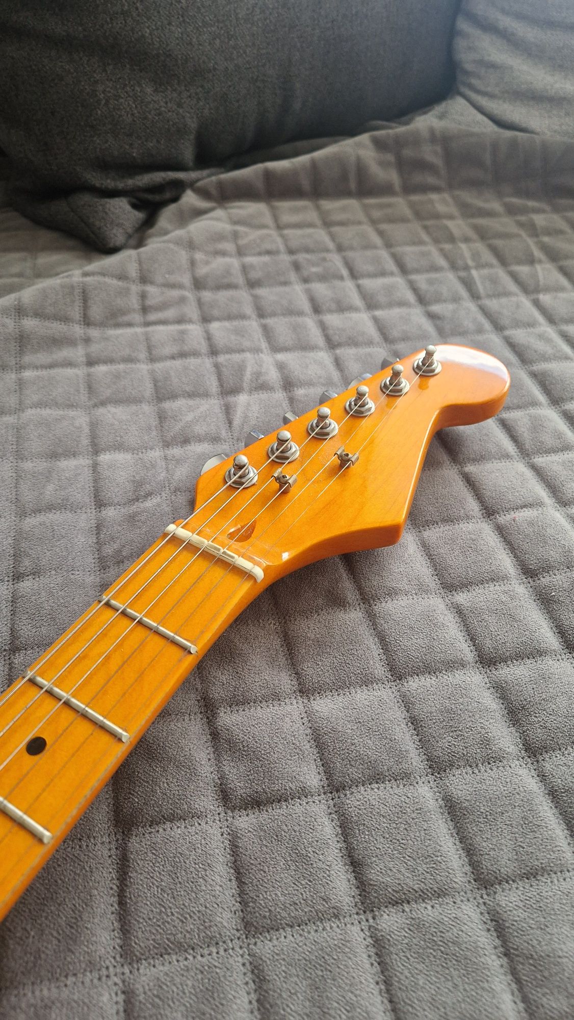 Gitara elektryczna SQUIER STRATOCASTER zmodyfikowana