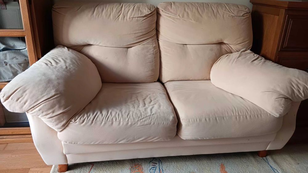 Sofá de 2 lugares tamanho grande pele pêssego bege