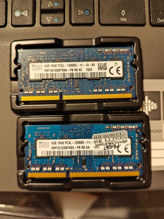 Pamięć laptop 2 x 4 GB DDR3 , 1600, sprawna