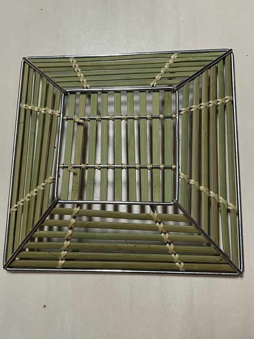 Koszyk 22x22cm ratan metal