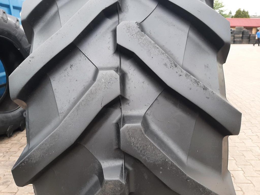 Opona używana rolnicza 650/65R42 TRELLEBORG TM800; 3000zł W4517