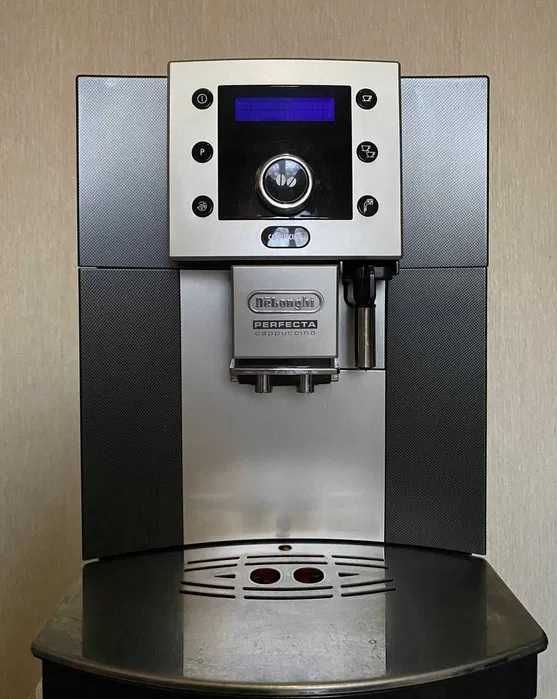 Продам Кофеварку Delonghi Perfecta Cappuccino  + ПОДАРОК