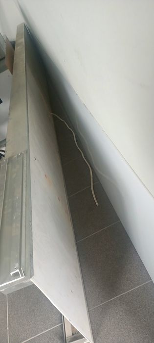 Reklama podświetlana LED – gotowa do montażu, własna grafika!