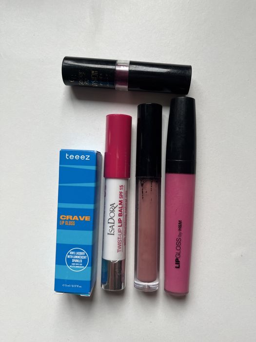 Zestaw pomadek i błyszczyków nowe golden rose teeez isa dora h&m