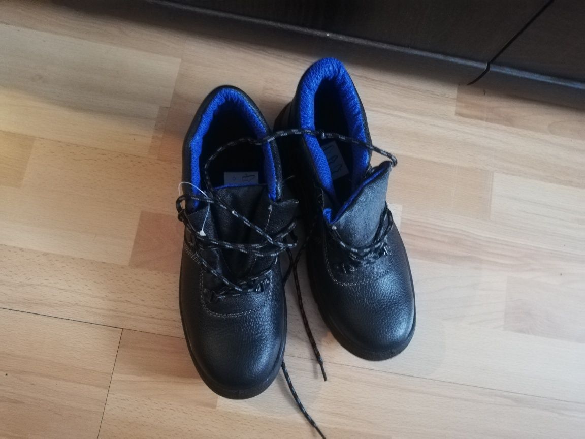 Buty robocze S3 43r NOWE