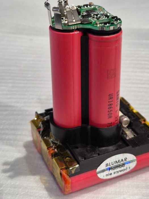 Akumulator WKŁAD PAKIET Li-Ion Bosch 10,8 V - 12 V 4 Ah GBA
