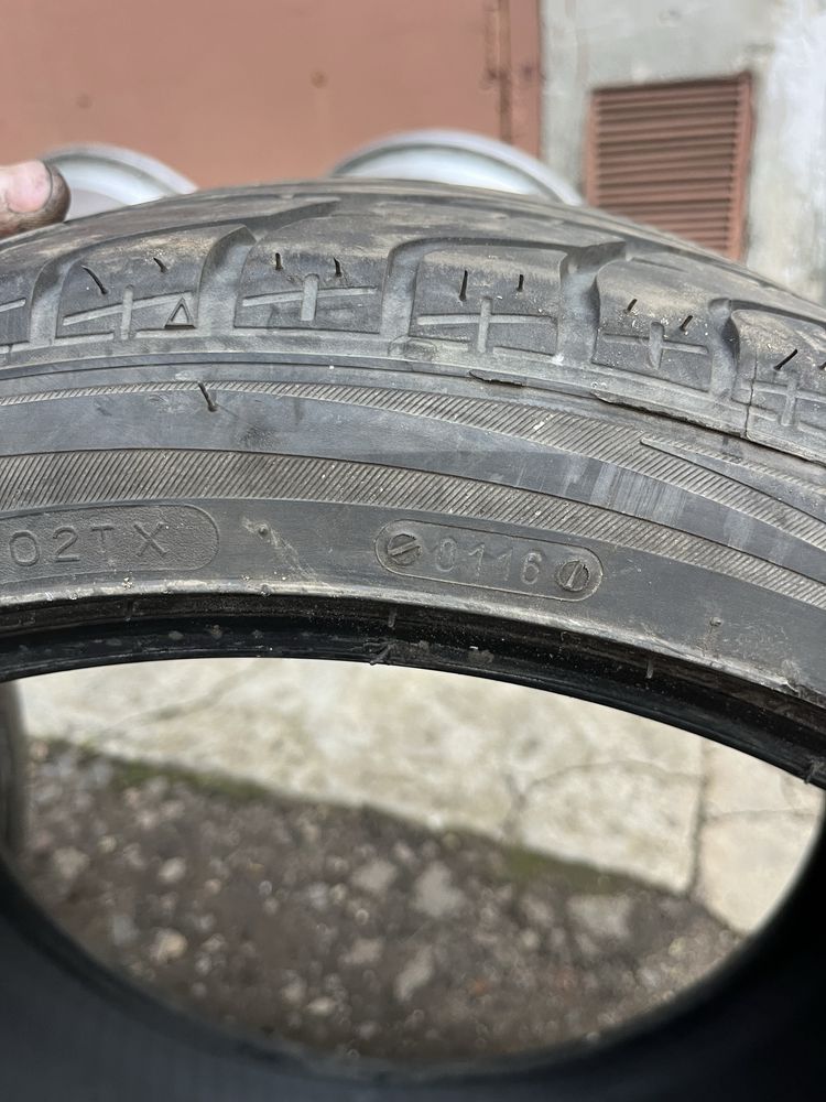 Продам шини без дефектів 225/40rz18