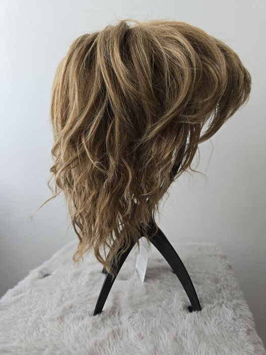 PRomocja Peruka - ciemny blond