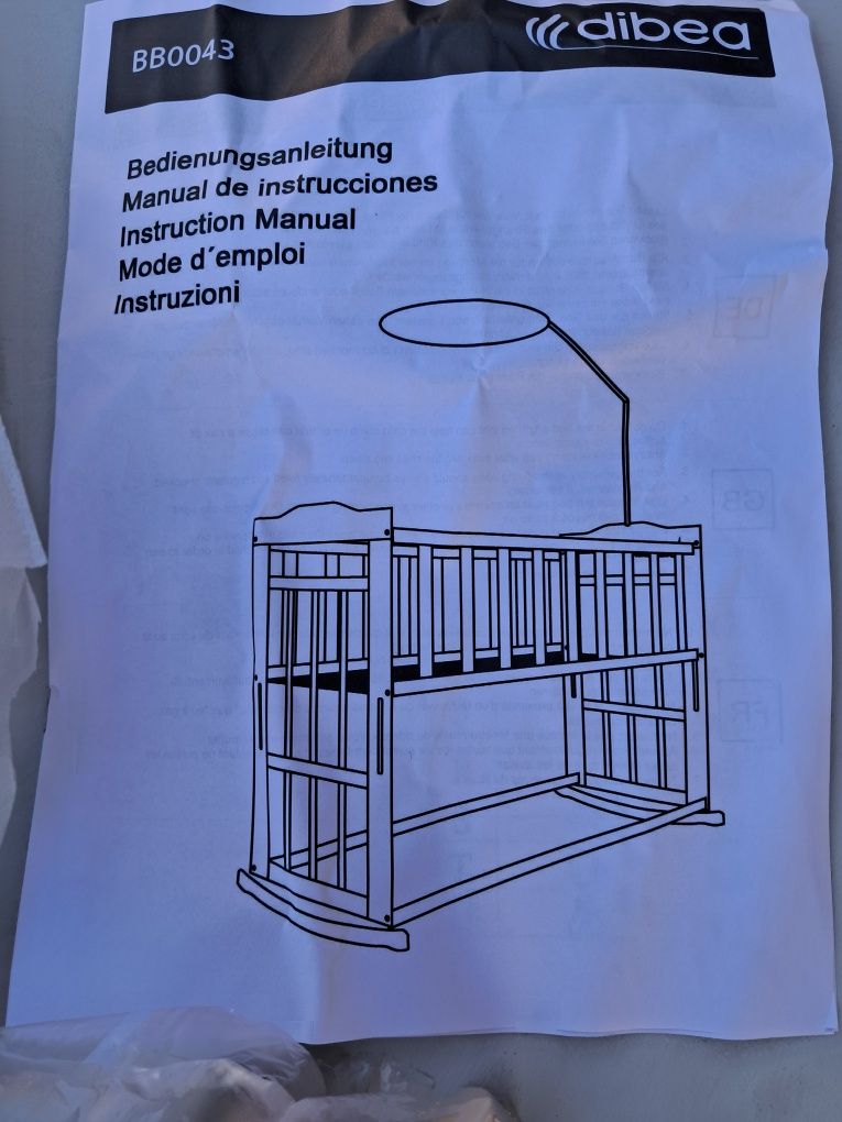 Kolyska drewniania z baldachimem łóżeczko