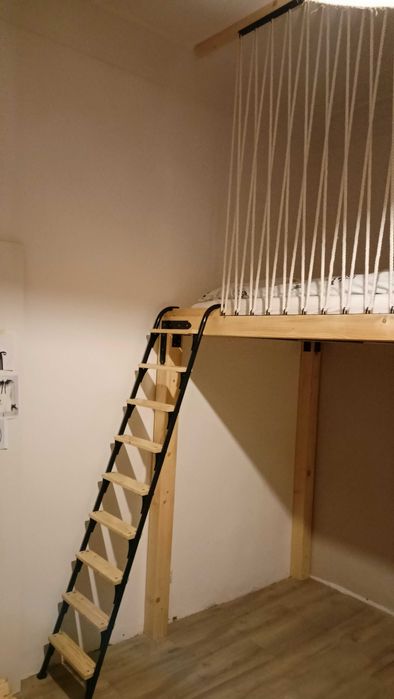 Łóżko na antresoli - projekt i montaż