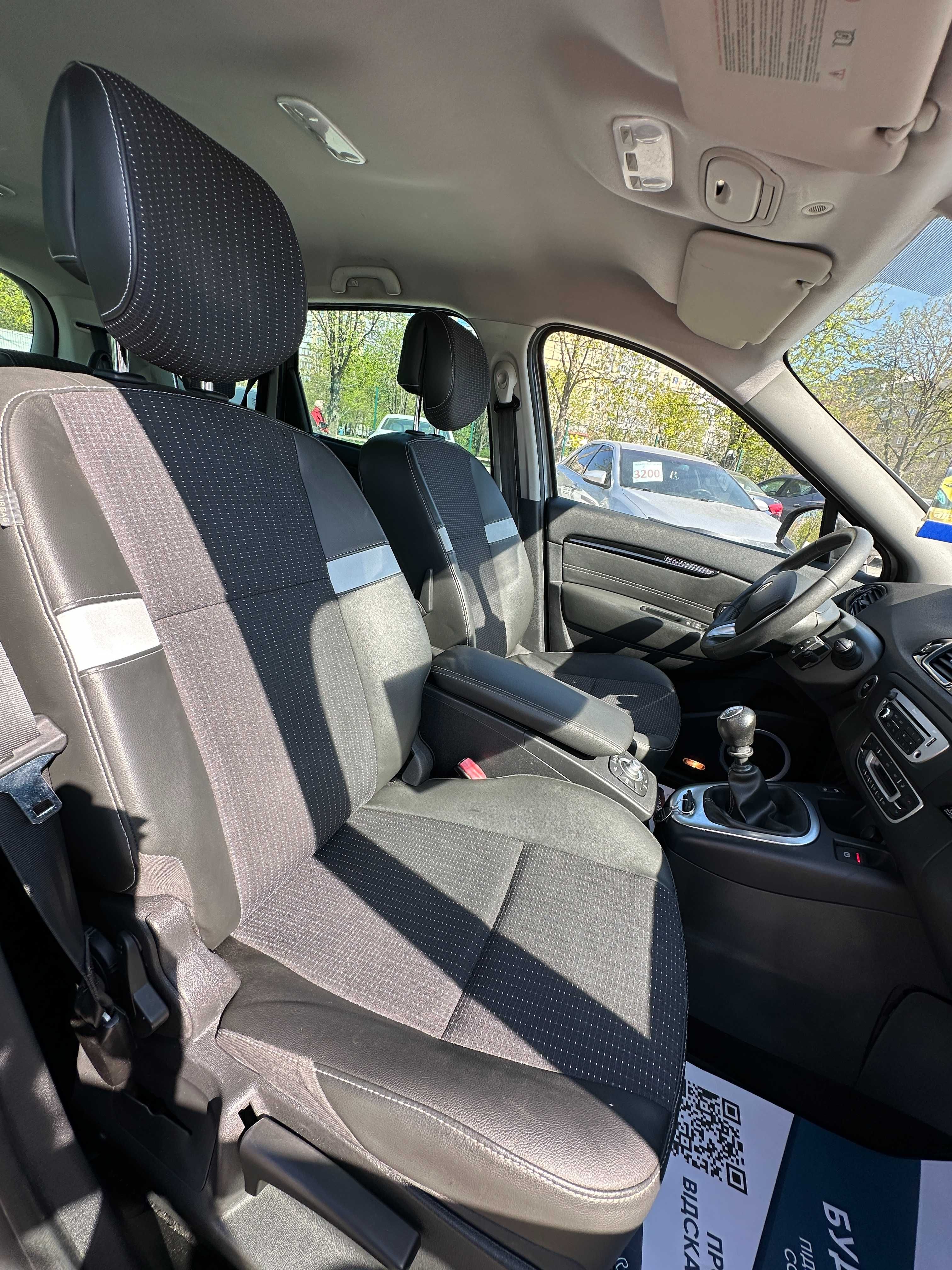 Продам Renault Grand Scenic 2012 рік можлива розстрочка,кредит,обмін!