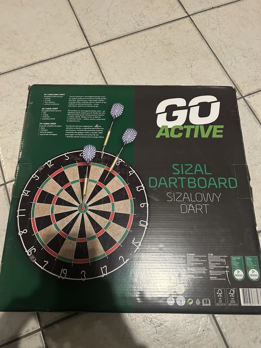 Tarcza do darta z rzutkami w zestawie