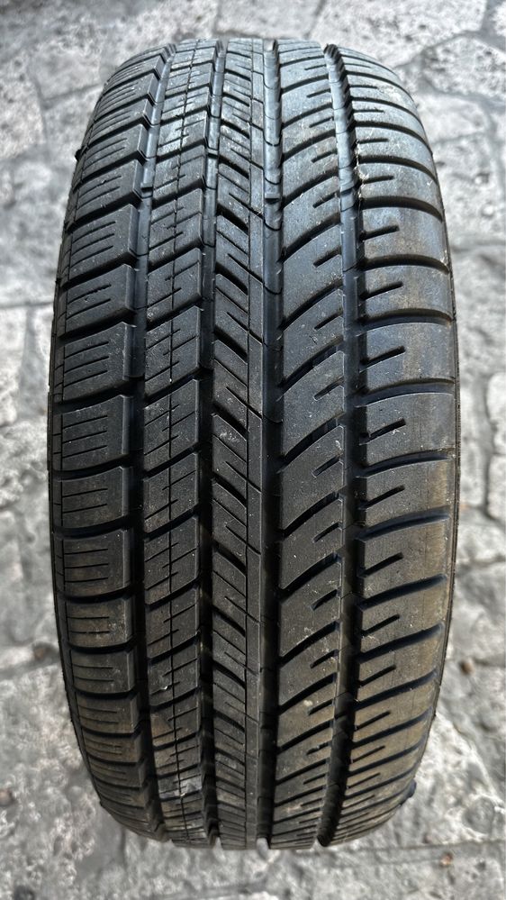 Резина michelin 195/60 R15 одна штука