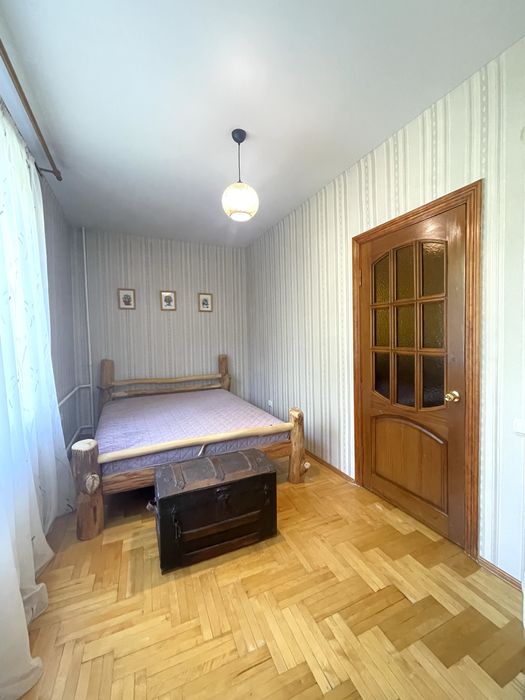 Продаж 2-к вул. Єреванська 25/1, Соломʼянська пл, Космонавтів
