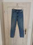 Jeansowe dżinsowe spodnie mom fit niebieskie Monki 36 S